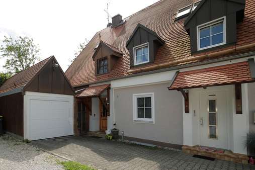 Eingangsbereich Eingangsbereich - Doppelhaushälfte in 85256 Vierkirchen mit 136m² kaufen