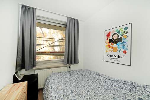Schlafzimmer zum Innenhof Schlafzimmer zum Innenhof - Etagenwohnung in 80333 München mit 46m² kaufen
