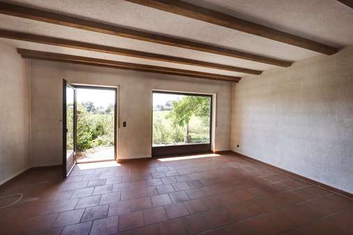 Wohnbereich mit Terrassenzugang Wohnbereich mit Terrassenzugang - Reiheneckhaus in 82319 Starnberg mit 125m² kaufen