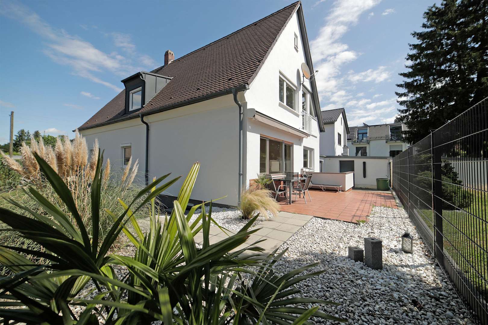 Terrassenansicht Terrassenansicht - Zweifamilienhaus in 80999 München mit 170m² kaufen