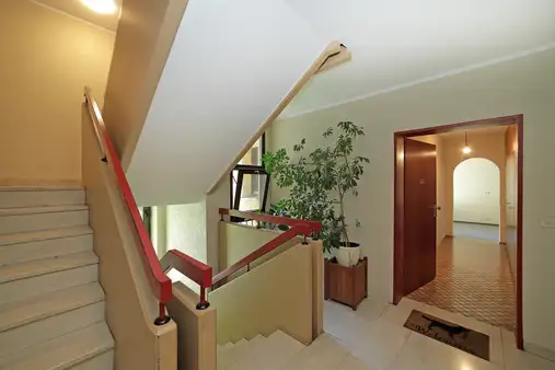 Gelegenheit dank Erbbaurecht: Familiengerechte 4-Zimmer-Wohnung, 2 Loggien, TG-Stellplatz - Dachau!