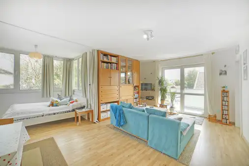 Attraktive, großzügige 1-Zimmer-Wohnung mit Balkon - Perfekt für Investoren 