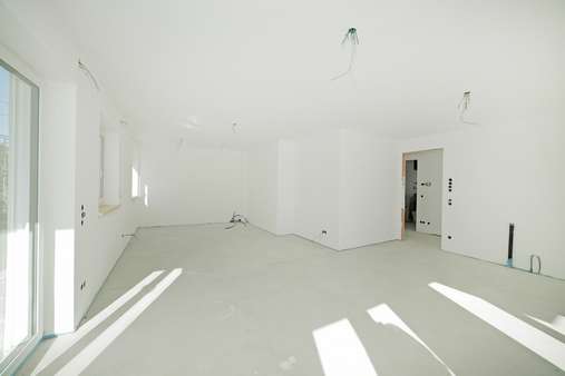 Wohn-Esszimmer - Erdgeschosswohnung in 80999 München mit 100m² kaufen
