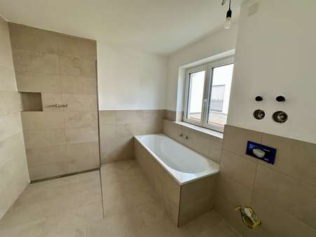 Tageslichtbad - Etagenwohnung in 80999 München mit 74m² kaufen