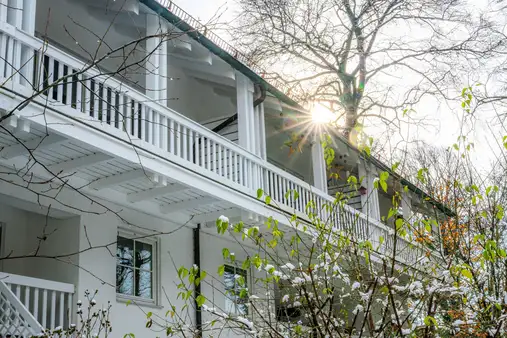 Charmantes Hanghaus mit Blick ins Grüne