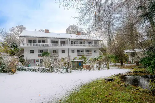 Charmantes Hanghaus mit Blick ins Grüne