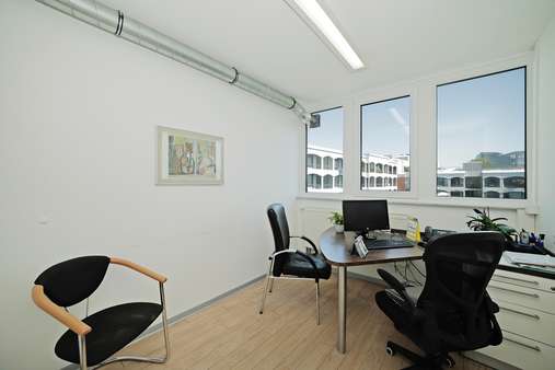 Sprechzimmer 01 - Büro in 81677 München mit 222m² kaufen
