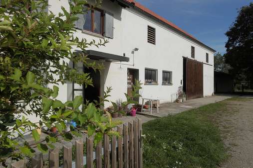 Wohnhaus, Scheune, Stall Wohnhaus, Scheune, Stall - Bauernhaus in 86931 Prittriching mit 130m² kaufen