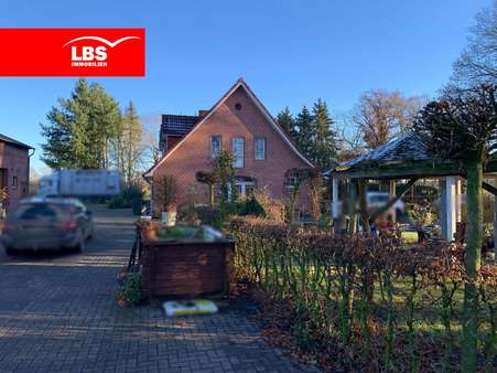 Westseite Wohnhaus - Reiterhof in 49685 Halen mit 0m² günstig kaufen