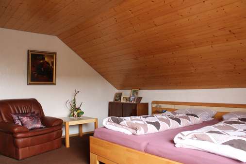 Schlafzimmer DG - Einfamilienhaus in 31618 Liebenau mit 156m² günstig kaufen