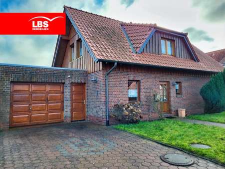 Hauansicht Nordost - Einfamilienhaus in 26434 Wangerland mit 120m² günstig kaufen