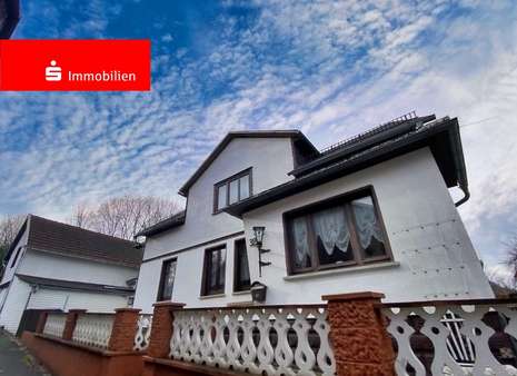 Straßenansicht - Einfamilienhaus in 99880 Waltershausen mit 160m² kaufen