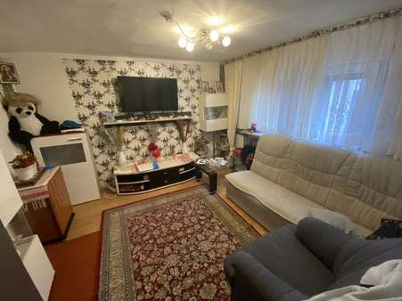 Wohnzimmer EG - Doppelhaushälfte in 99869 Nessetal mit 103m² kaufen