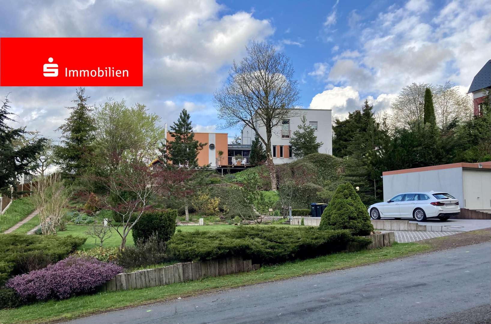 Straßenansicht - Einfamilienhaus in 99894 Friedrichroda mit 205m² kaufen