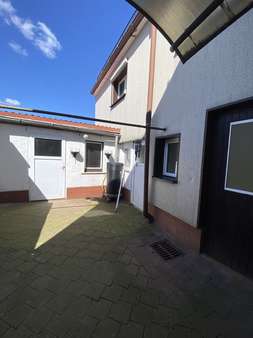 Hofbereich - Reihenendhaus in 99885 Ohrdruf mit 105m² kaufen