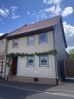 gepflegtes Einfamilienhaus - Doppelhaushälfte in 99894 Friedrichroda mit 82m² kaufen