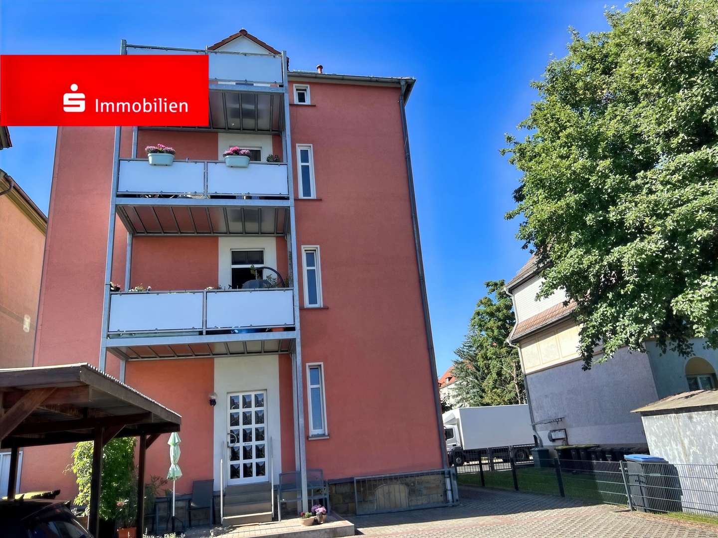 Hofansicht Hofansicht - Mehrfamilienhaus in 99867 Gotha mit 324m² als Kapitalanlage kaufen