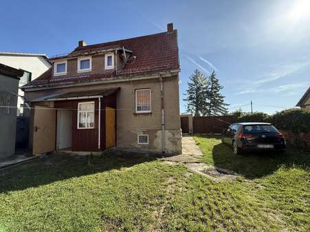 Haus Hinteransicht Haus Hinteransicht - Einfamilienhaus in 99869 Eschenbergen mit 126m² kaufen