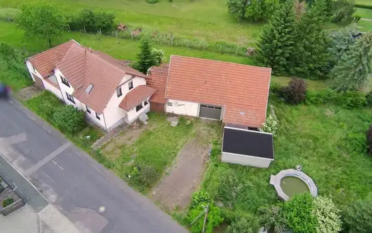 Familienidyll mit großem Garten, Pool, Garage, Carport & Werkstatt mit Hebebühne