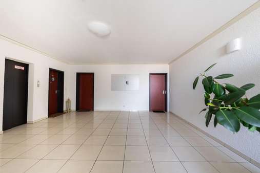 großer Flur - Etagenwohnung in 56072 Koblenz mit 45m² kaufen