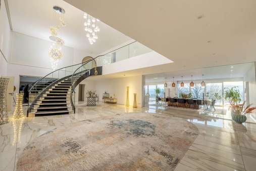 Eingangsbereich Eingangsbereich - Villa in 56075 Koblenz mit 1572m² kaufen