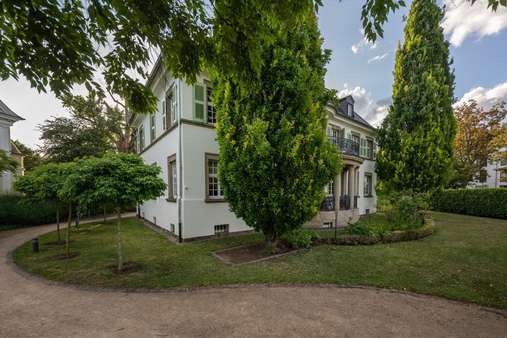 grünes Grundstück - Mehrfamilienhaus in 60322 Frankfurt mit 556m² kaufen