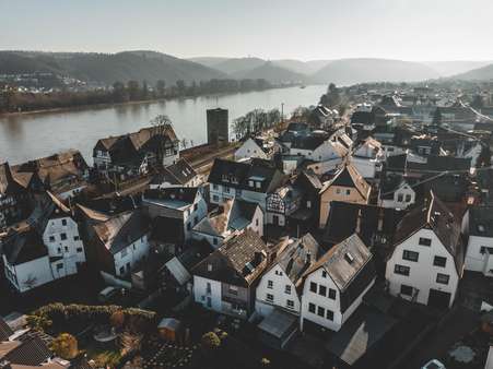 Blick auf den Rhein - Mehrfamilienhaus in 56321 Rhens mit 210m² kaufen