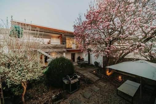 Rückansicht - Mehrfamilienhaus in 56070 Koblenz mit 290m² kaufen