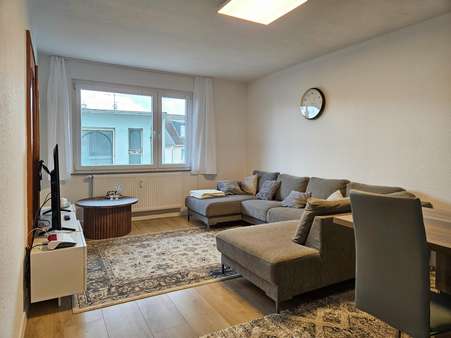 Wohnzimmer 1.OG - Mehrfamilienhaus in 42283 Wuppertal mit 251m² kaufen