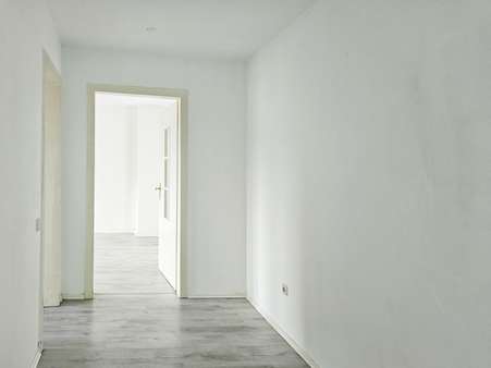 Flur - Dachgeschosswohnung in 45525 Hattingen mit 64m² kaufen