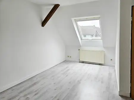 Über den Dächern von Hattingen: Dachgeschosswohnung in zentraler Lage! 