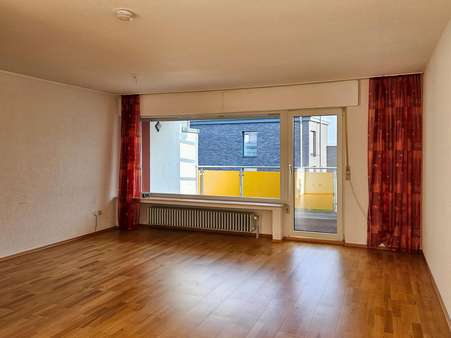 Wohnzimmer - Reihenendhaus in 58452 Witten mit 114m² kaufen