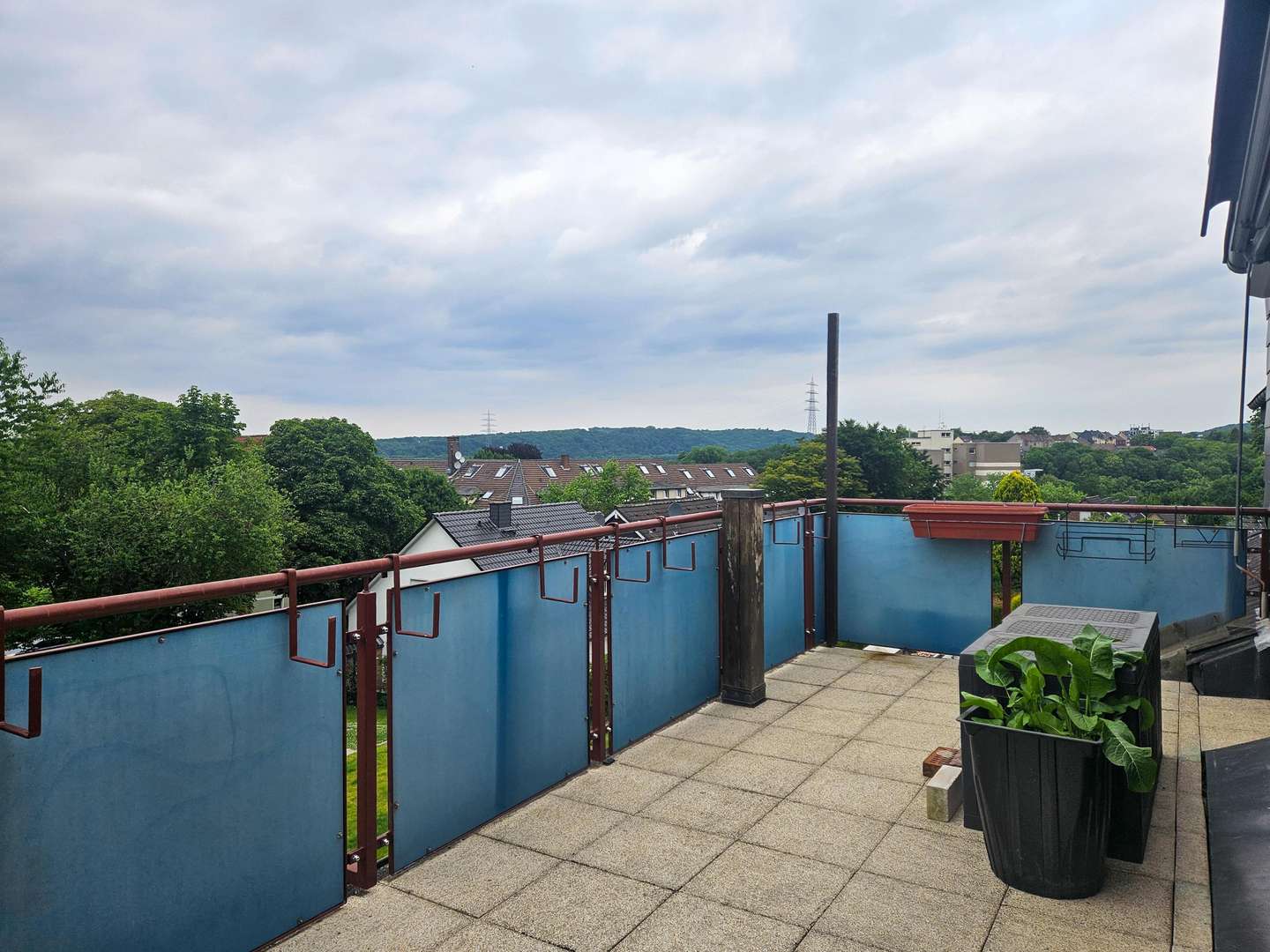 Balkon Balkon - Dachgeschosswohnung in 45525 Hattingen mit 57m² kaufen