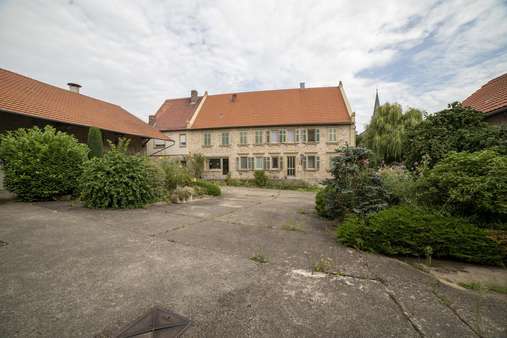 Außenansicht - Zweifamilienhaus in 97318 Biebelried mit 408m² kaufen