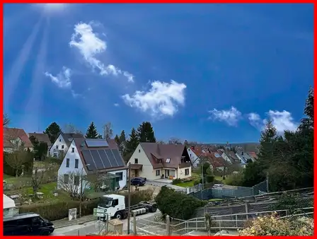 Hanggrundstück mit Altbestand und unvergleichlichem Ausblick!