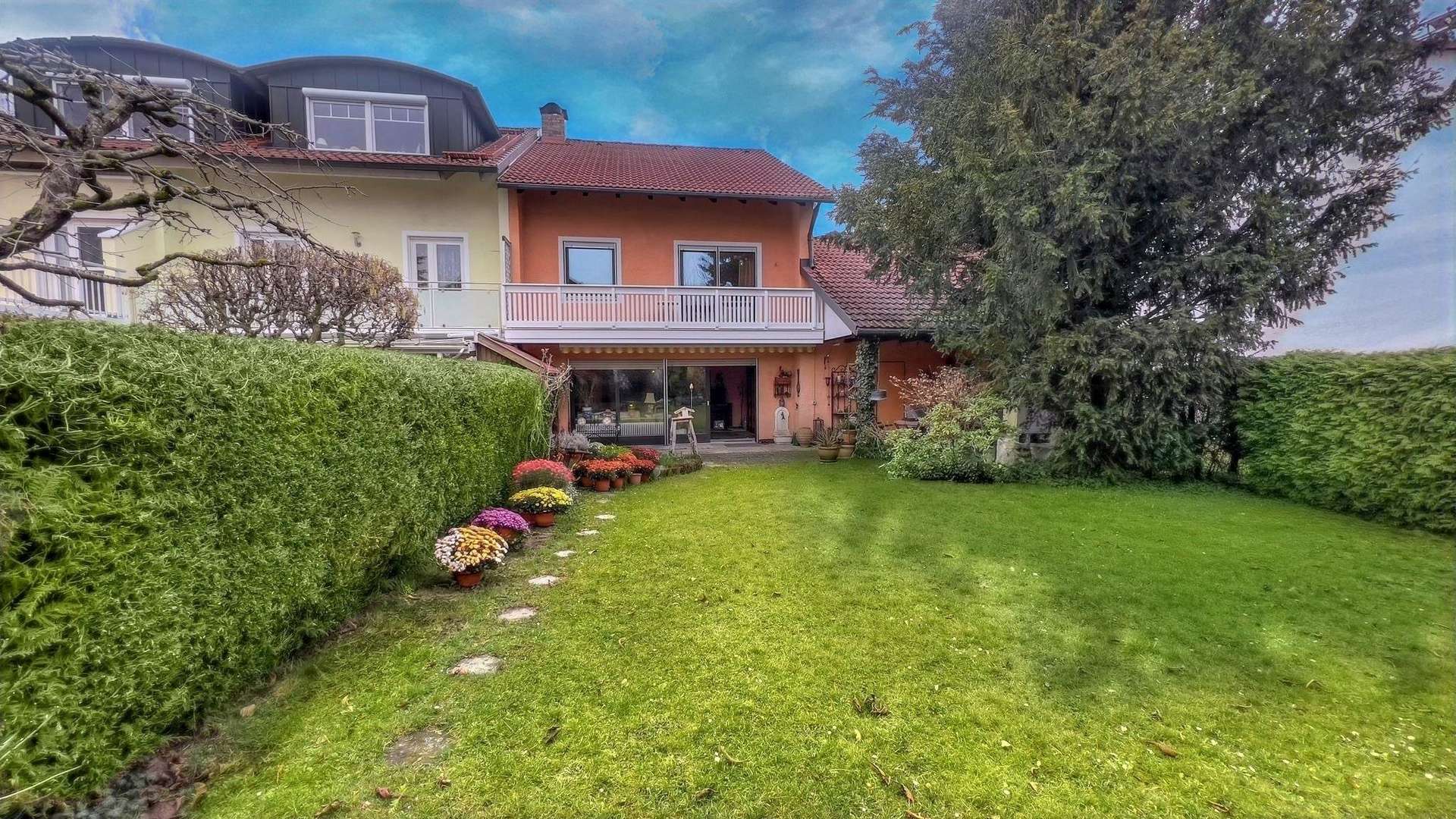 Großer Garten Großer Garten - Doppelhaushälfte in 85386 Eching mit 153m² kaufen