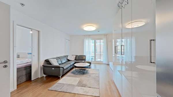 Wohnzimmer 1 - Etagenwohnung in 80999 München mit 46m² kaufen