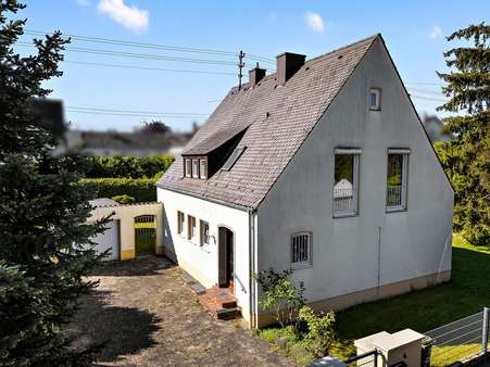 Drohnenaufnahme - Zweifamilienhaus in 86163 Augsburg mit 123m² kaufen