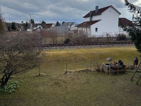Aussicht auf Garten - Mehrfamilienhaus in 82362 Weilheim mit 202m² kaufen