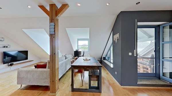Wohnzimmer - Dachgeschosswohnung in 84028 Landshut mit 73m² mieten