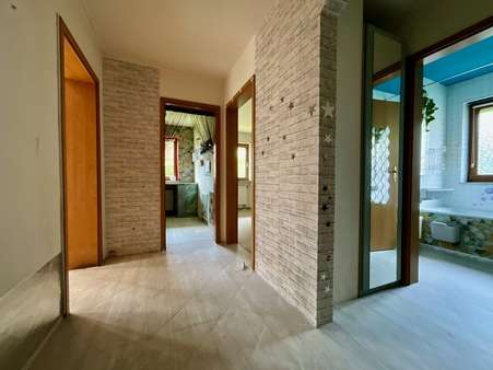 Flur - Erdgeschosswohnung in 82433 Bad Kohlgrub mit 68m² kaufen