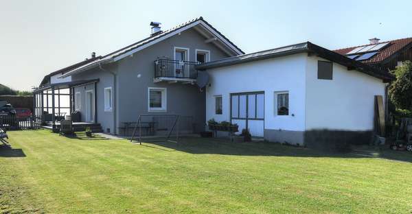 Aussenansicht mit Garten - Einfamilienhaus in 83059 Kolbermoor mit 142m² kaufen