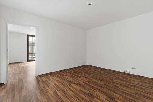 Besprechungsraum mit Zugang zu Büro 2 - Büro in 86150 Augsburg mit 115m² kaufen