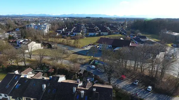 Exponiertes Grundstück an der Westzufahrt (B15) von Wasserburg