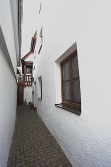 Zugang zum Haus - Einfamilienhaus in 86732 Oettingen mit 101m² kaufen