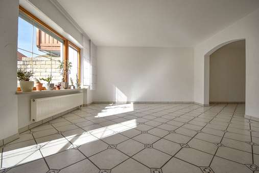 Wohnzimmer - Reihenmittelhaus in 86830 Schwabmünchen mit 160m² kaufen