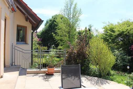 Terrasse Blick Richtung Süden - Einfamilienhaus in 86874 Tussenhausen mit 152m² kaufen