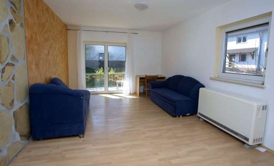 Wohnzimmer Erdgeschoss - Zweifamilienhaus in 89446 Ziertheim mit 141m² kaufen
