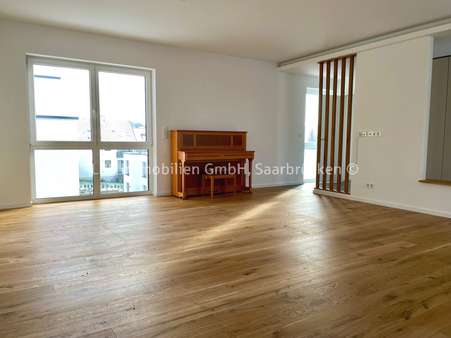 Wohn- und Essbereich - Penthouse-Wohnung in 66119 Saarbrücken mit 155m² mieten