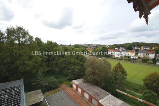 Ausblick - Etagenwohnung in 66386 St. Ingbert mit 84m² kaufen